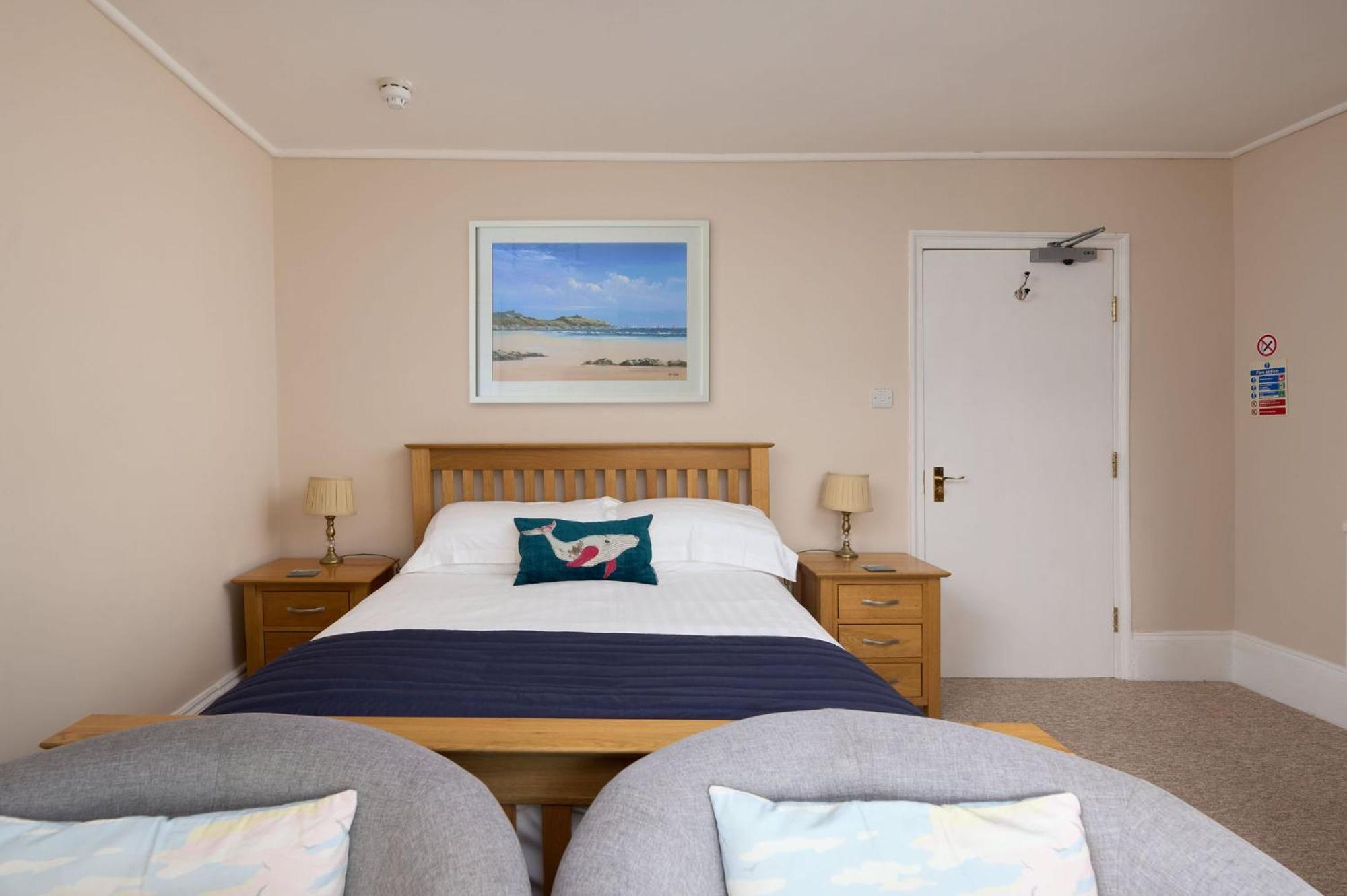 Epchris House Hotell Ilfracombe Exteriör bild