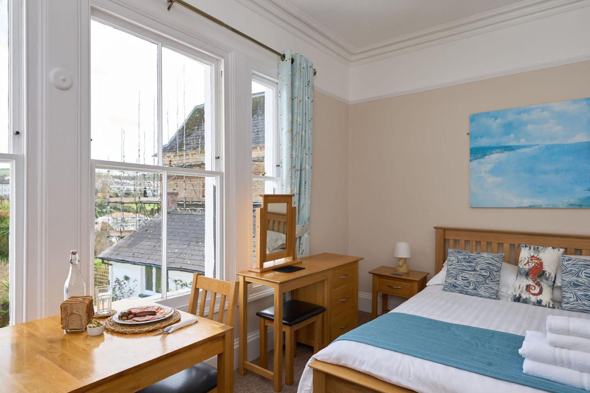 Epchris House Hotell Ilfracombe Exteriör bild